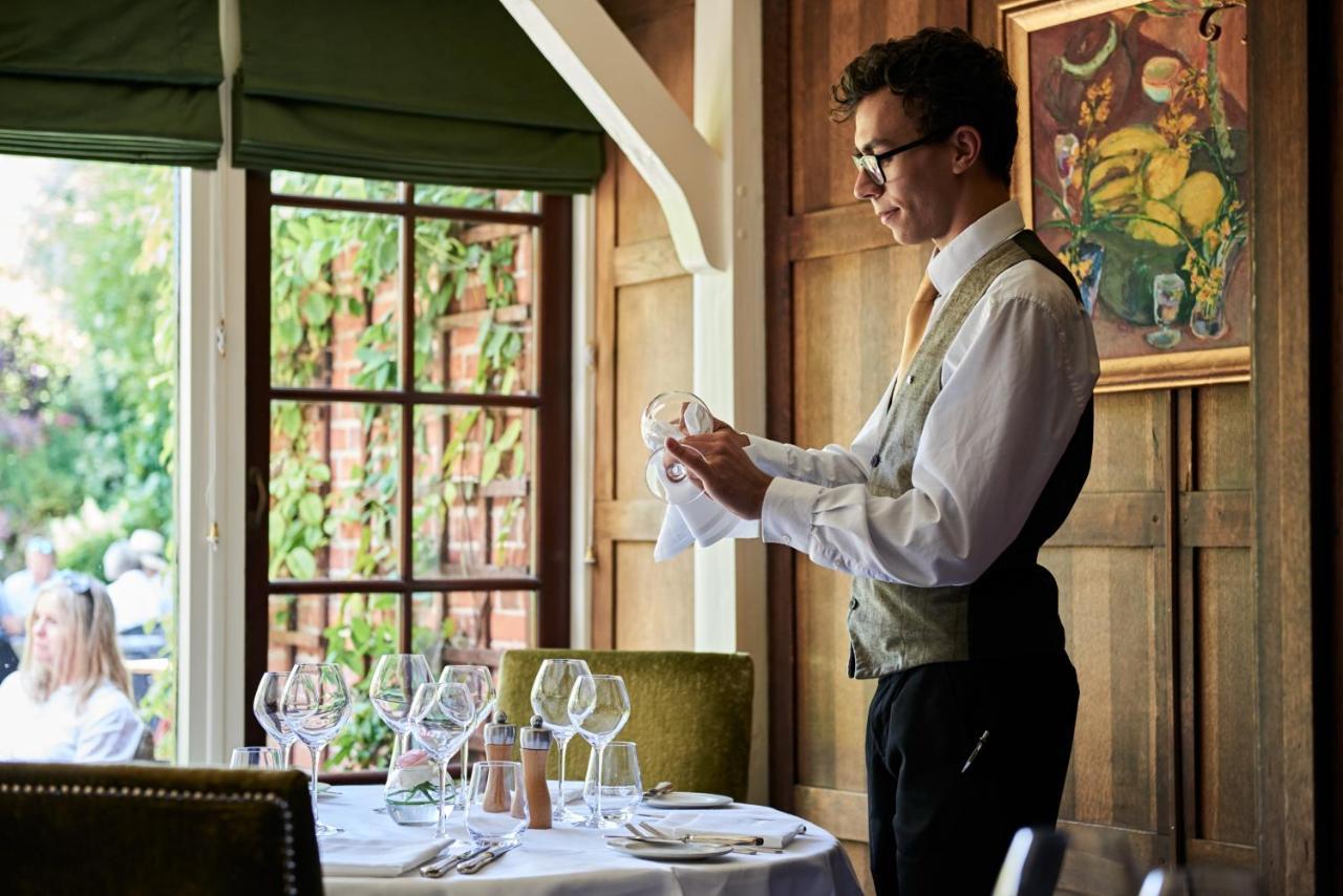 The Montagu Arms 호텔 볼리외 외부 사진