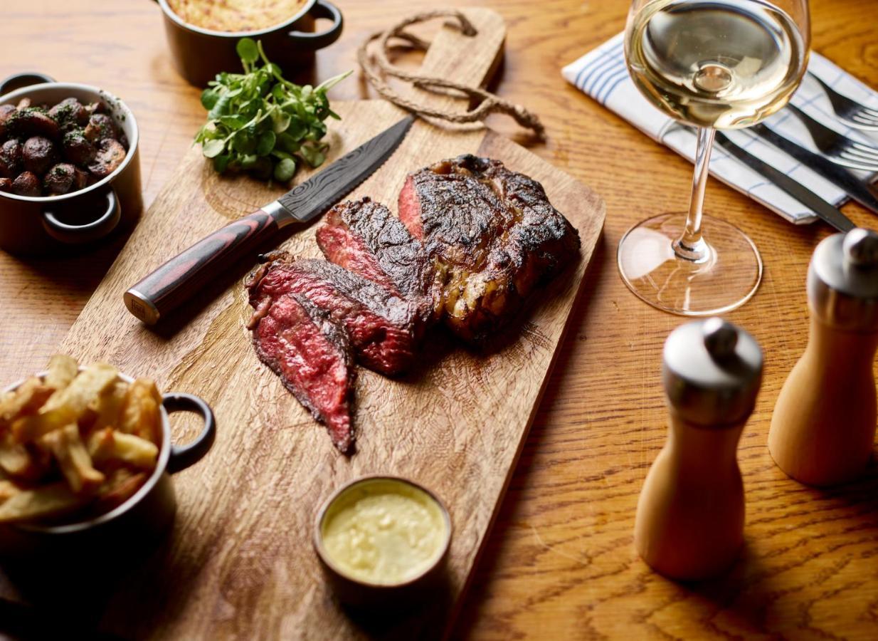 The Montagu Arms 호텔 볼리외 외부 사진